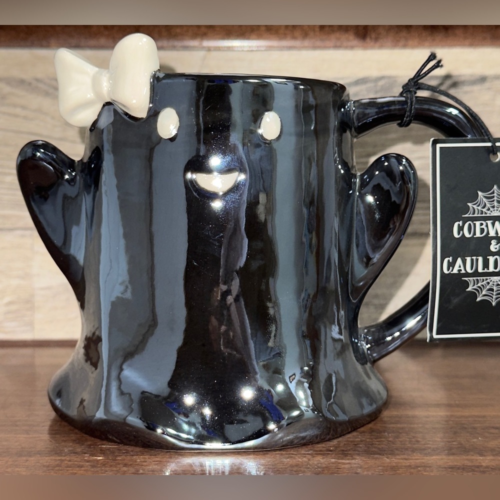 Super Cute 🥰 Black Iridescent Ghost 👻 Mug with Coquette White Bow 🎀 - New